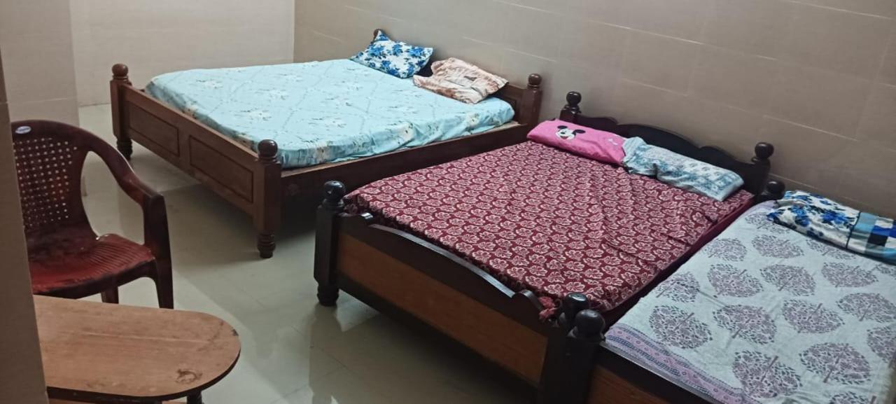 Amp Lodge Vellore Buitenkant foto