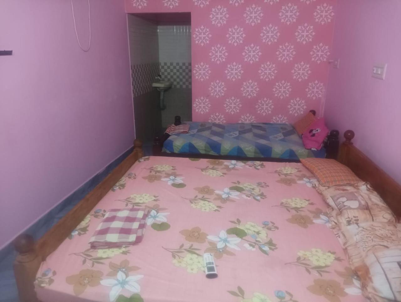 Amp Lodge Vellore Buitenkant foto